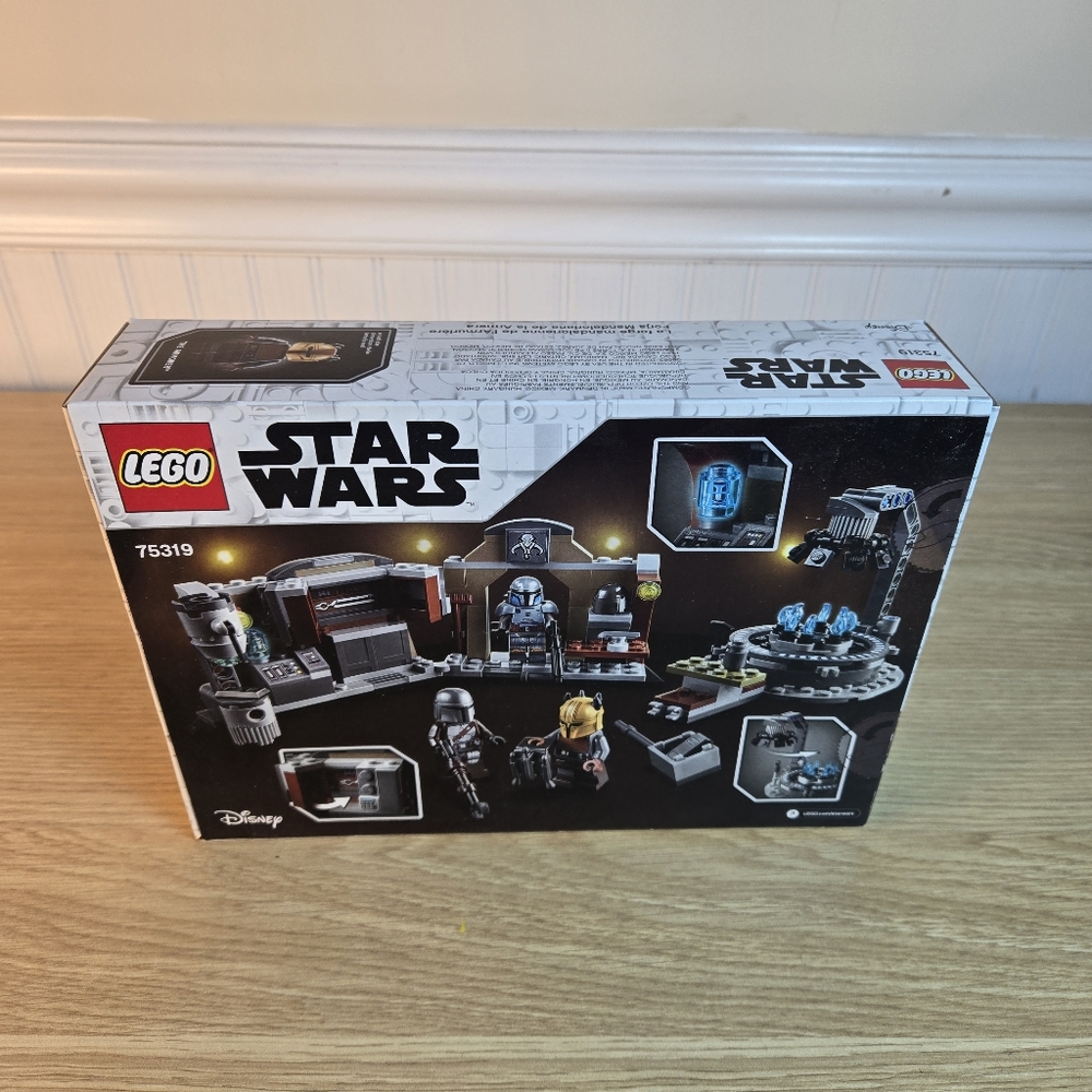 RETIRED Lego Star Wars Mandalorian Forge 75319 New In Box - Picture 2 of 2
